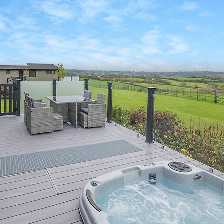 Midsomer Lodges Pilton Екстер'єр фото