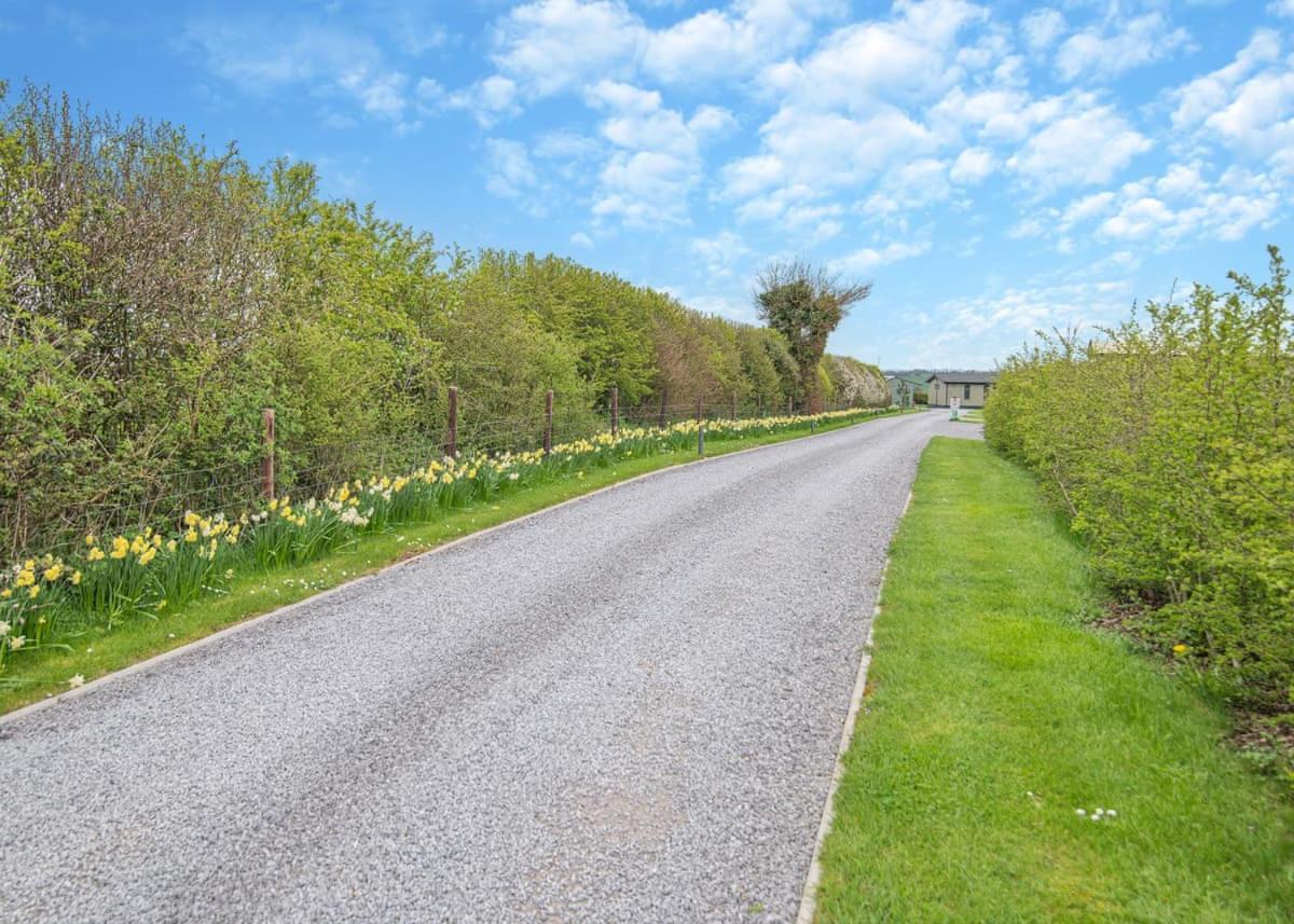 Midsomer Lodges Pilton Екстер'єр фото