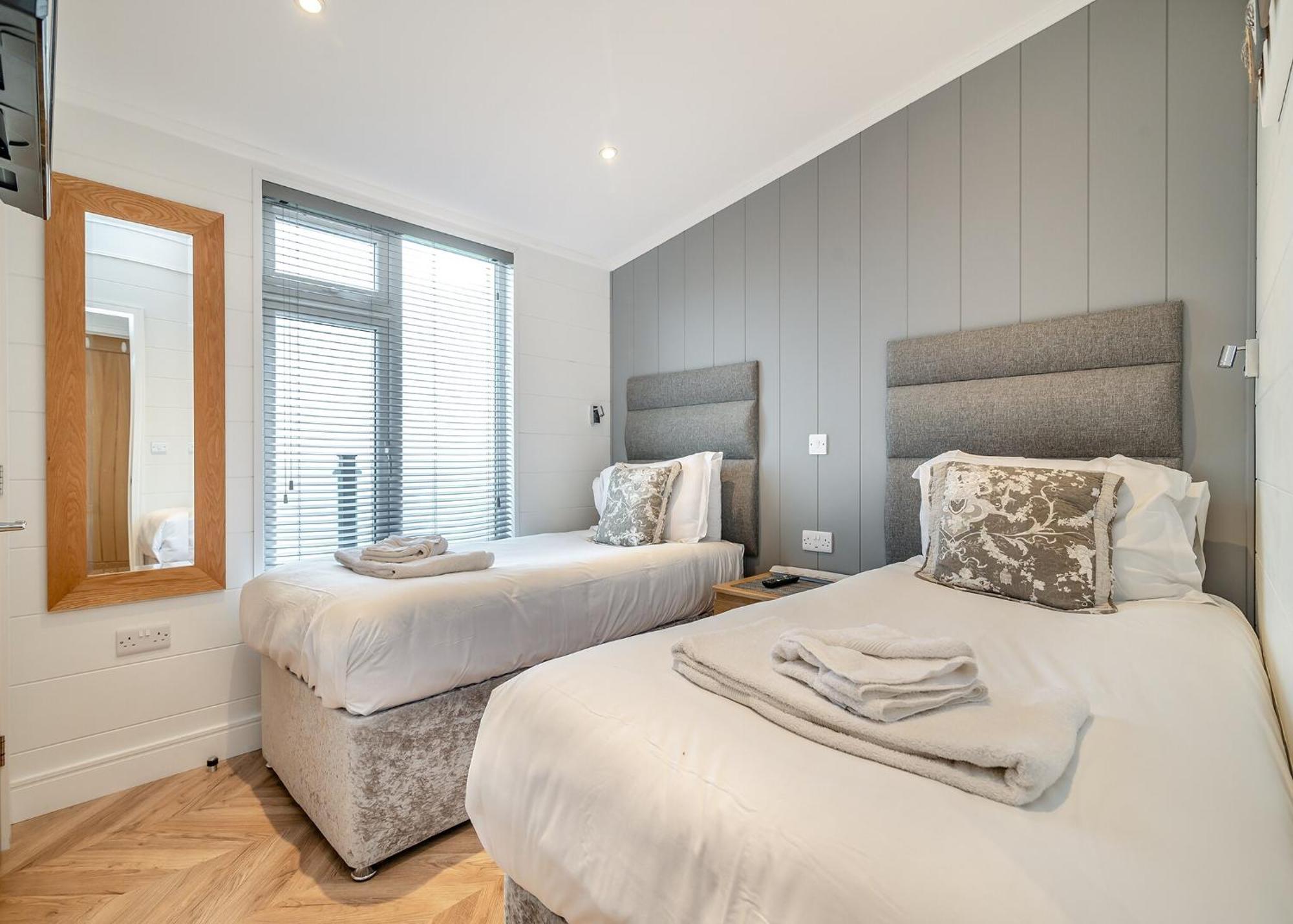 Midsomer Lodges Pilton Номер фото