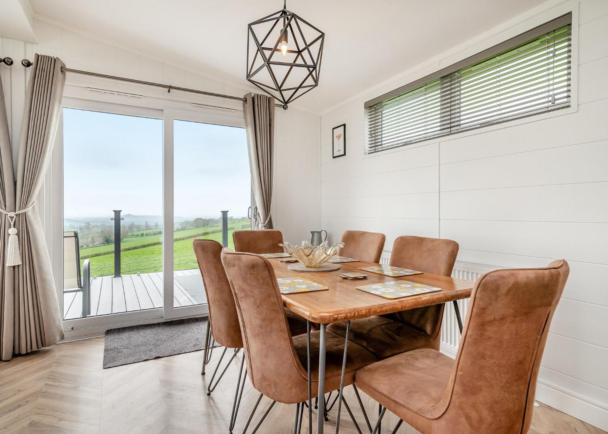 Midsomer Lodges Pilton Номер фото